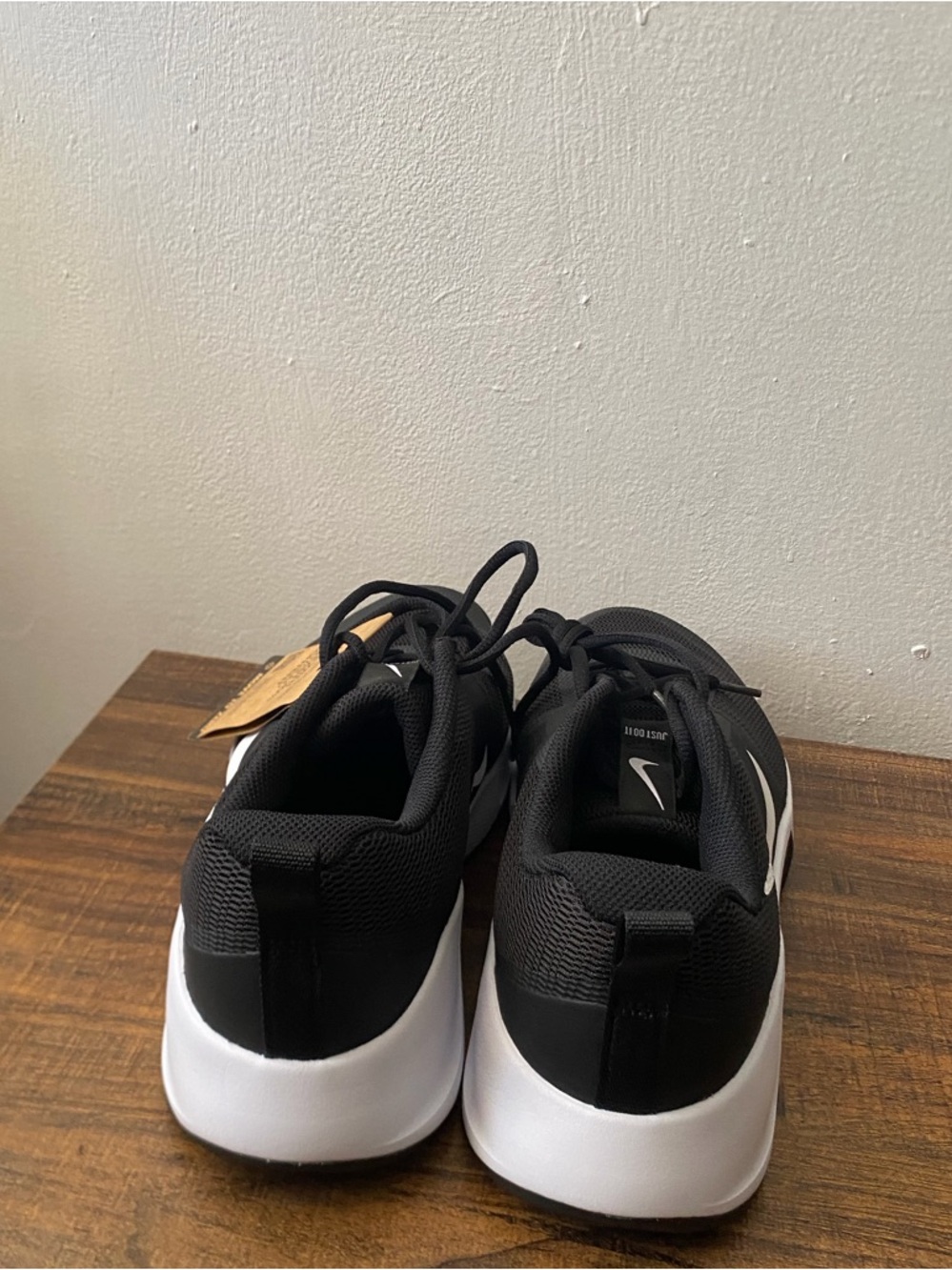 Nike MC Trainer 3 workout shoe. Women Size 12 / new with tag / no shoe box - Picture 4 of 6